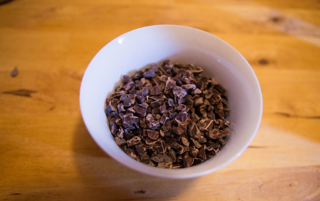 grue de cacao en gros plan pour la recette