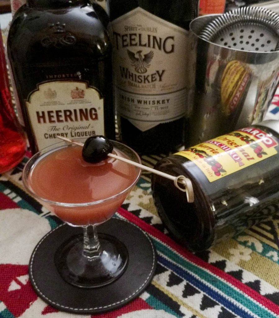 irish mermaid avec du teeling whiskey, aperol, orgeat, cherry heering, angostura bitter