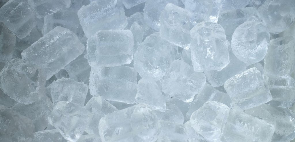 Beaucoup de glace pour les cocktails quand on est nombreux