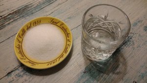 sucre et eau pour le sirop de sucre parfait colada