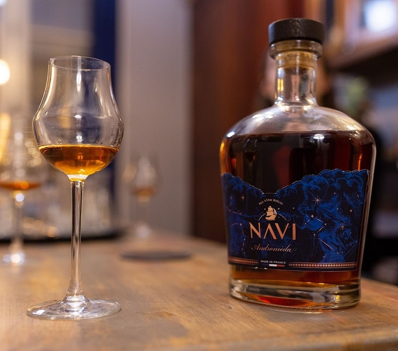 verre de rhum navi chez Colada, lors d'un atelier dégustation et création