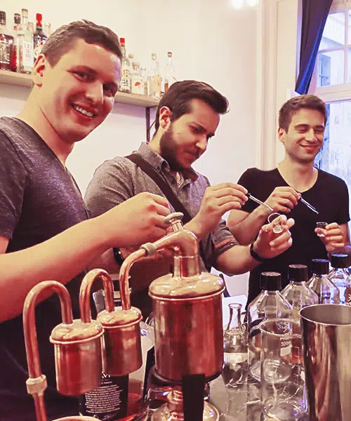 Cours de cocktail pour les particuliers chez Colada en plein coeur de Paris